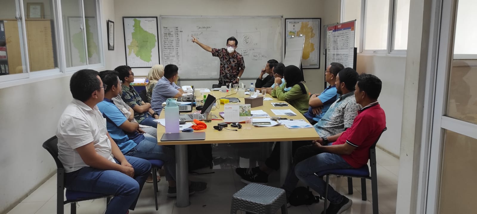 Jasa-Konsultan-Marketing-Jakarta-Bandung-Surabaya-AICE-meeting